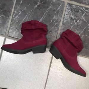 Trend Report Western Boots.   8.5